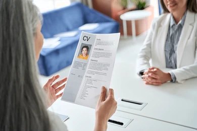 Discover how to test your CV for ATS compatibility to ensure it is job-winning and plagiarism-free. Learn essential tips for optimizing your resume to pass applicant tracking systems and stand out to employers.
